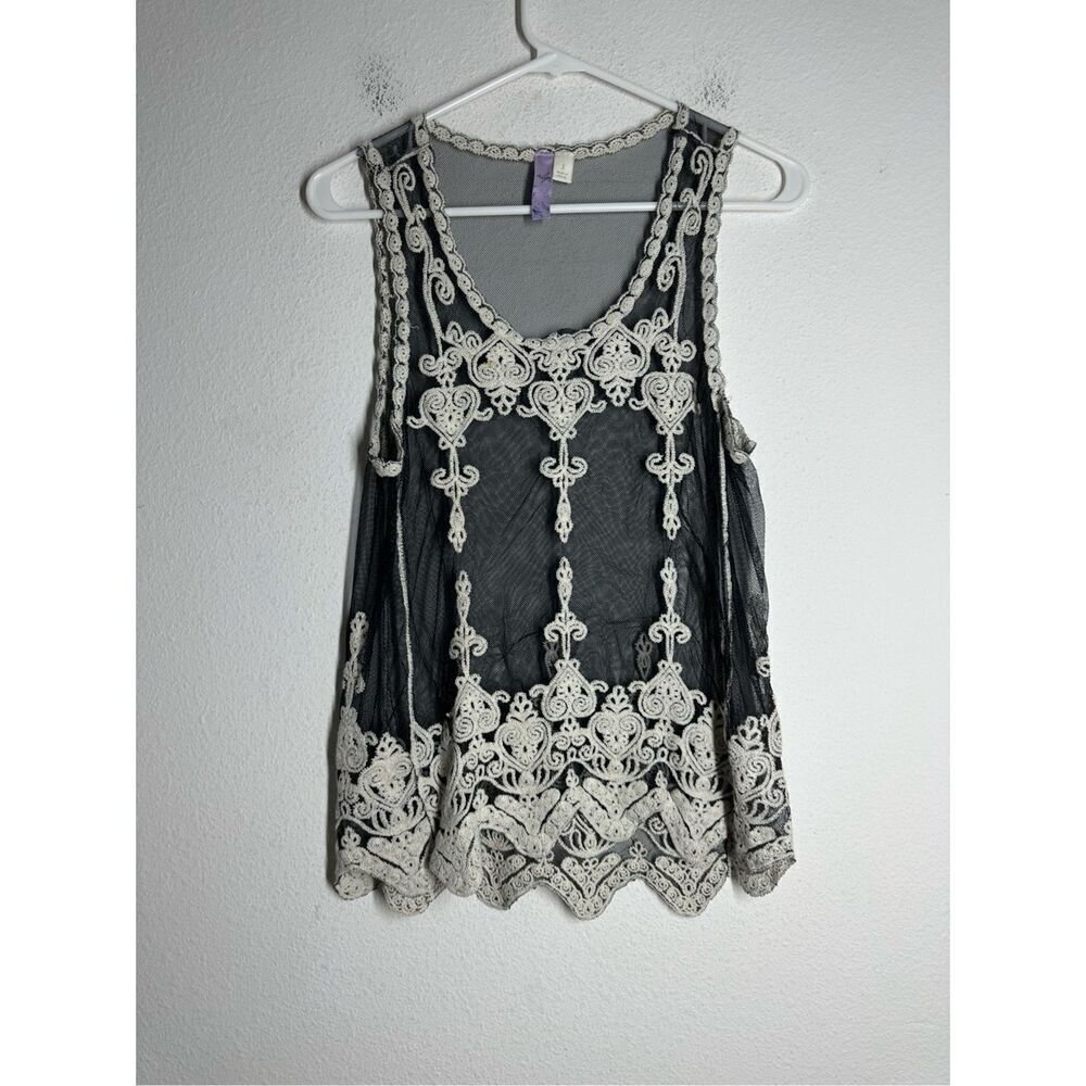 Alya Black White Mesh Sheer Fishnet Embroidered Sleeveless Top Sz S Made in USA